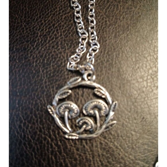 Silver Plated Circle Mushrooms Necklace Fantasy Mushroom - Picture 8 of 9